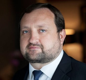 В Одессу едет Арбузов