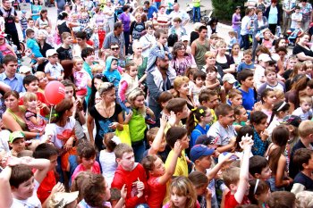 Праздник детства на Крымском бульваре. Часть 2
