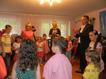 Подарков должно быть много!