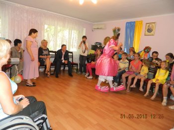 Подарков должно быть много!