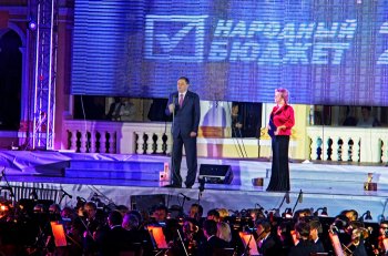 В Одессе под открытым небом состоялась премьера спектакля «Кармина Бурана»