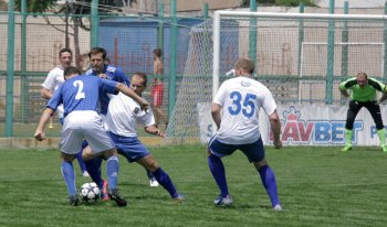 В Одессе прошли междепутатские футбольные баталии