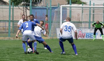 В Одессе прошли междепутатские футбольные баталии