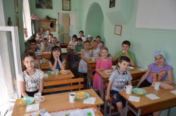 «Пустите детей и не препятствуйте им приходить ко Мне, ибо таковых есть Царство Небесное»