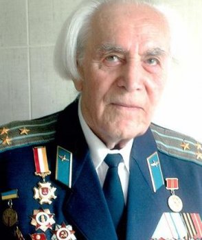 В Суворовском районе Одессы поздравили долгожителя-участника Парада Победы