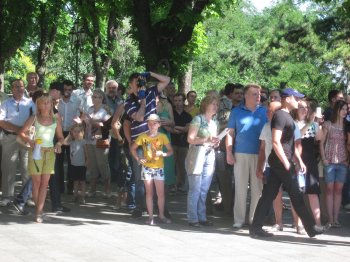 Одесса: Перед городской Думой (фото)
