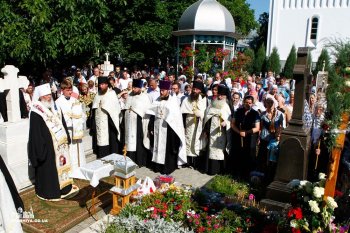 В Одессе прошла панихида по отцу Ионе