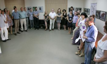 Наши таможенники ударили по миссии Евросоюза фотовыставкой