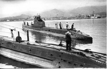 Светлой памяти старшего электрика подлодки Щ-214 Алексея Фармалева