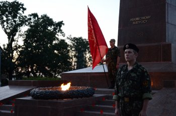 Одесситы зажгли "Свечу памяти"