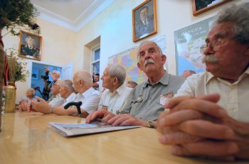 В библиотеке им. И. Франко представили «Песни опаленные войной» (фото)