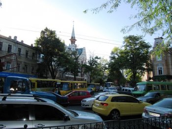 В Одессе транспортный коллапс на ул. Пастера