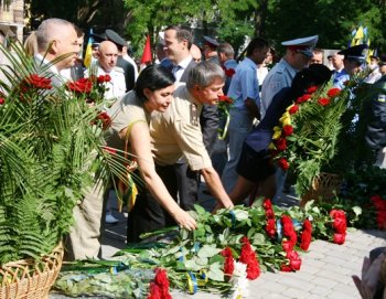 В Одессе проходит празднование Дня Конституции Украины. Фоторепортаж