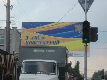 Из-за ремонтируемой канализации на Люстдорфской дороге гигантские пробки (фото)