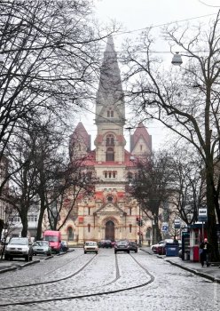 Архитектурное преступление и спасение