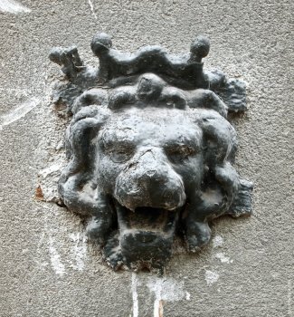 Жизнь в долг