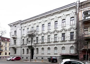 Собачий пир с дворянским размахом в памятнике архитектуры