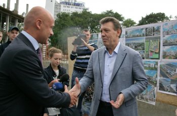 В Одессе заложили памятную капсулу в фундамент будущего храма церковно-приходской школы