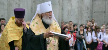 В Одессе заложили памятную капсулу в фундамент будущего храма церковно-приходской школы