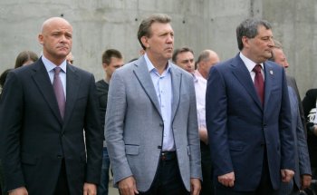 В Одессе заложили памятную капсулу в фундамент будущего храма церковно-приходской школы