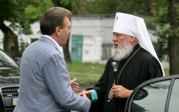 В Одессе заложили памятную капсулу в фундамент будущего храма церковно-приходской школы