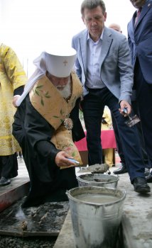 В Одессе заложили памятную капсулу в фундамент будущего храма церковно-приходской школы