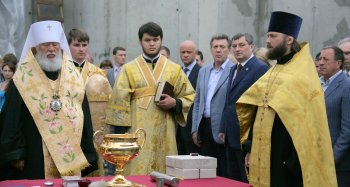 Геннадий Труханов: Первая церковно-приходская школа открывает нашим детям путь к духовности (фото)