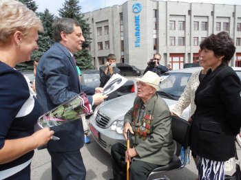 25 ветеранов Великой Отечественной войны и люди социально незащищённых категорий получили  ключи от автомобилей