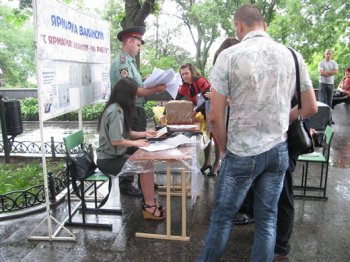 На Приморском бульваре Одессы открылась Ярмарка вакансий