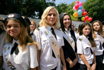 Сегодня дипломы получили студенты Экономико-правового и юридического колледжей