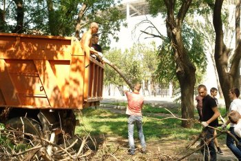 Мэр опять взялся за бензопилу, или куда ушли 27 миллионов? (фото)