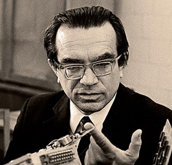 Интернет придумали спецслужбы США для слежки за планетой