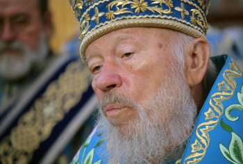 Митрополит Владимир возглавил праздничную литургию в Свято-Успенском кафедральном соборе Одессы (фото)