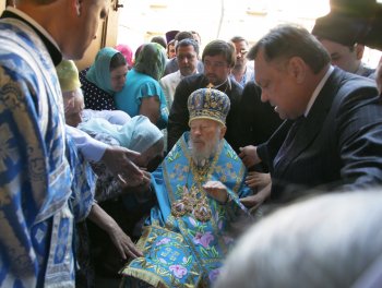 Митрополит Владимир возглавил праздничную литургию в Свято-Успенском кафедральном соборе Одессы (фото)