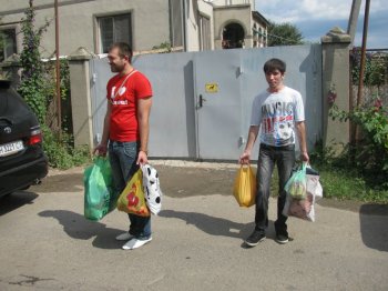 Одесские волонтёры навестили многодетную семью Мартыновых
