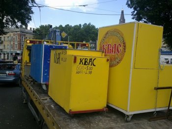 В Одессе с Привокзальной площади за сутки демонтировано 20 «будок»
