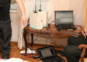 Россиянин и поляк осуждены в Украине за незаконное прослушивание мобильников