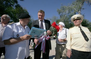 Сегодня на Аллее Cлавы чествовали героев Одессы
