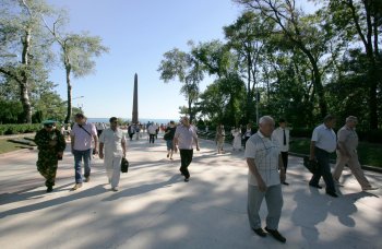 Сегодня на Аллее Cлавы чествовали героев Одессы