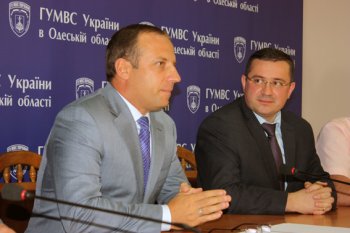 Молдавские полицейские наградили одесских милиционеров (фото)