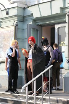 Японское Maid Cafe «Natsu Nami» накормило анимационных героев в Украинском театре