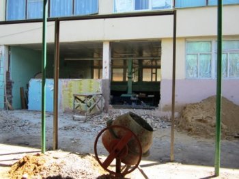 Информация с Думской площади о ремонте школ Киевского района Одессы