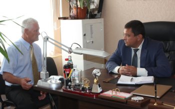 Высокий начальник из МВД посетил поселки Одесской области. И что он услышал от людей?