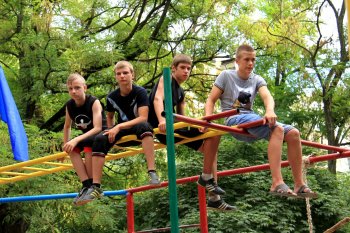 В Суворовском районе появилась новая спортплощадка