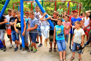 В Суворовском районе появилась новая спортплощадка