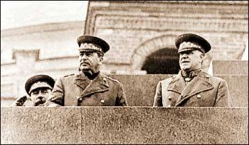 В этот день 72 года назад Сталин уволил Жукова с поста Генштаба