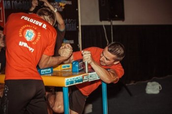 Самые сильные армрестлеры мира в Одессе боролись за победу в «Битве Титанов» 2013!