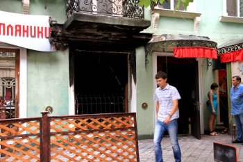 Пожар в центре Одессы: Кому понадобились «Картопляники»? (фото)
