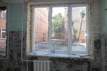 Евгений Гофман: «Создать детям благоприятные условия для обучения – одна из главных моих задач, как депутата»
