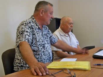 Городские власти уже полгода «футболят» 88-летнего ветерана Великой Отечественной войны по кругу чиновничьих порогов